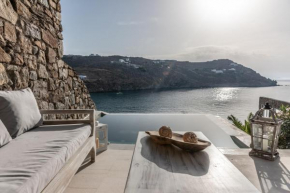 Etesians Luxury Suites